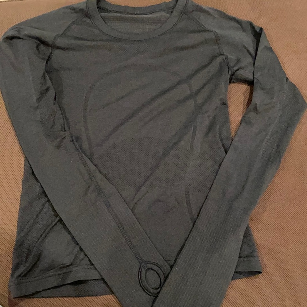 Lululemon swiftly tech long sleeve race length
